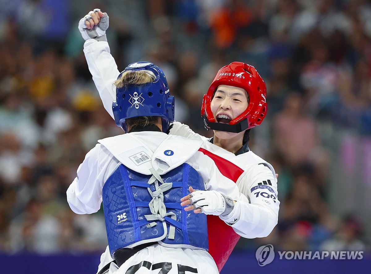 米兰外租前锋科隆博：伊布曾叫我绿巨人 但我偶像是C罗和因扎吉