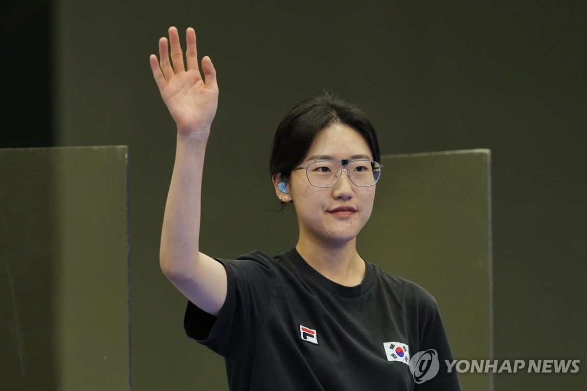 CBA战报：克里斯40分13篮板，高诗岩20分，山东103-93逆转北控