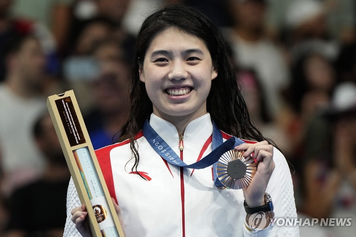 不变阵！阳光战山猫首发出炉：马布里、卡林顿、邦纳、托马斯、琼斯