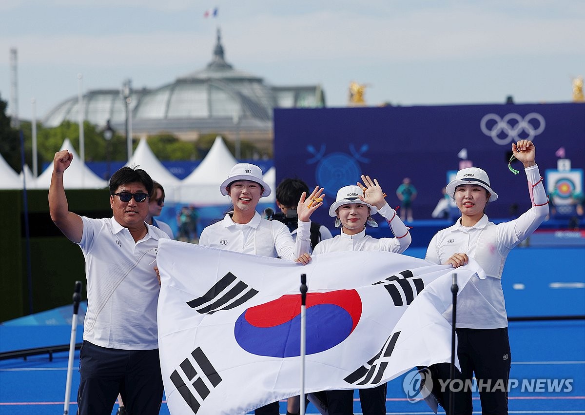 效率！切尔西2小时内完成4笔交易 出租斯特林桑乔等四将