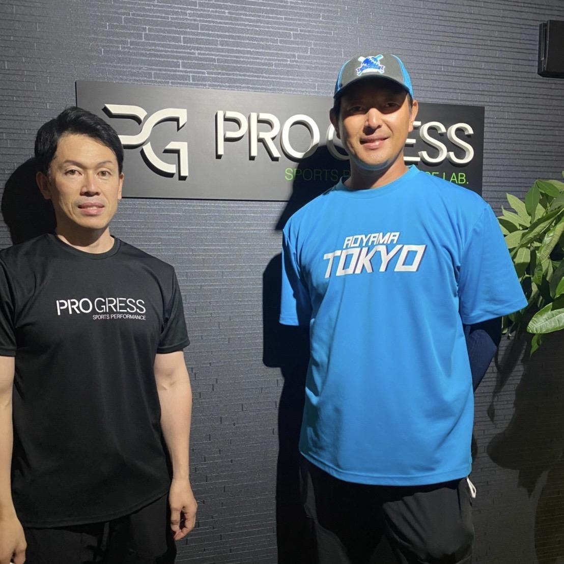 曼联跟队：拉爵对滕哈赫的帅位有最终决定权 CEO和总监仅提供建议
