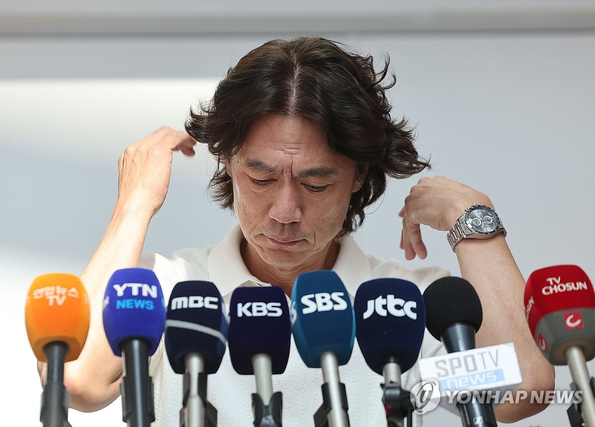 尤文官方：卡瓦尔左膝前交叉韧带受伤，未来几天将接受手术