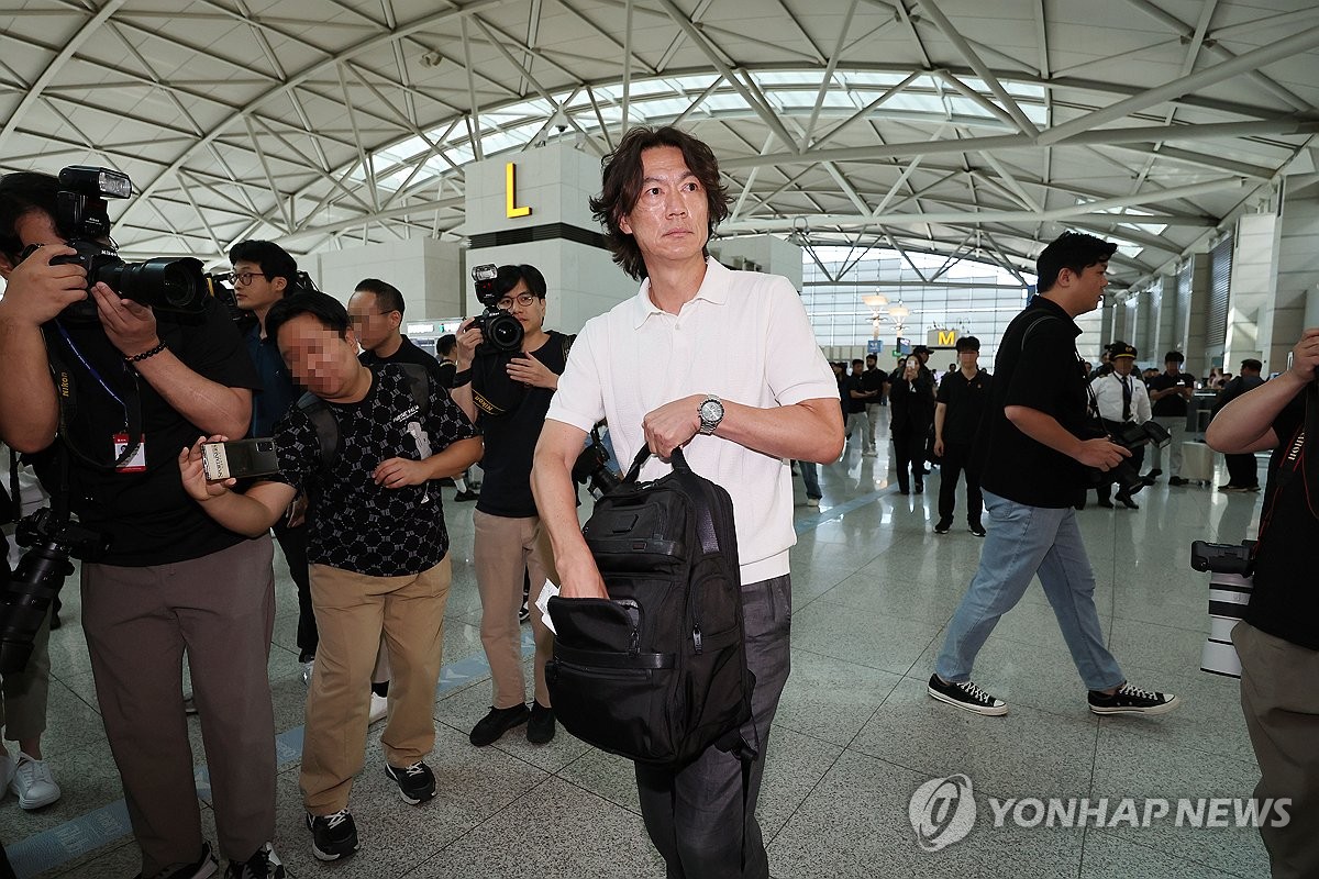 一反常态！国王半场命中14记三分，埃利斯一度连中6球