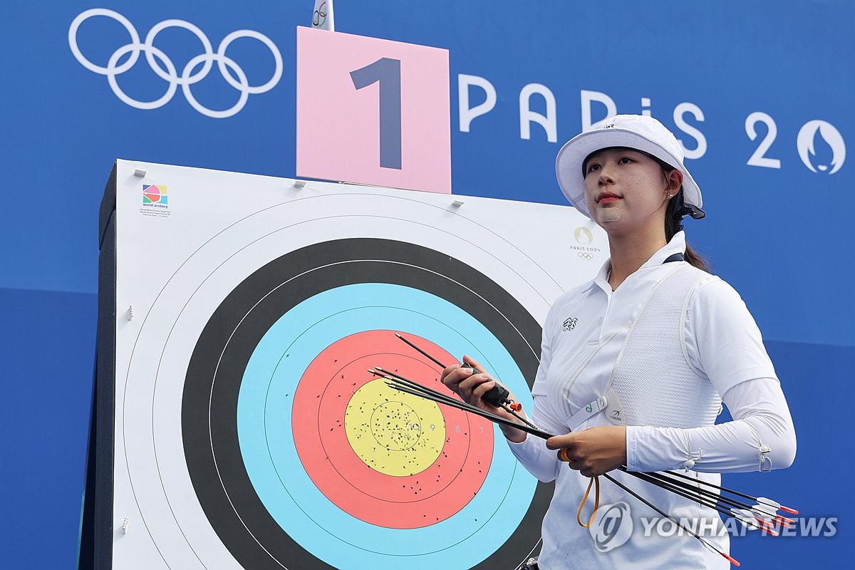 36岁本泽马帽子戏法