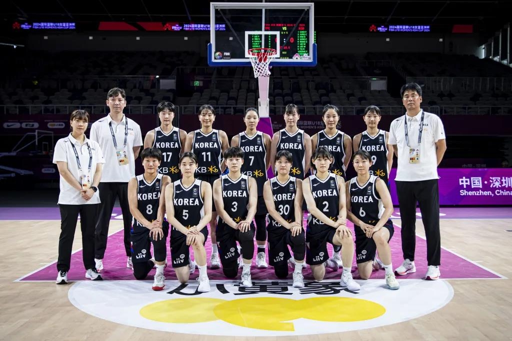 马卡报：阿隆索三月份会决定未来，皇马从未联系过他