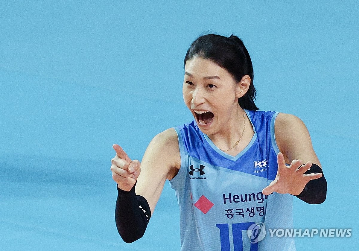 马卡：威廉姆斯兄弟缺席最后一轮团队合练 乌奈·西蒙继续伤缺