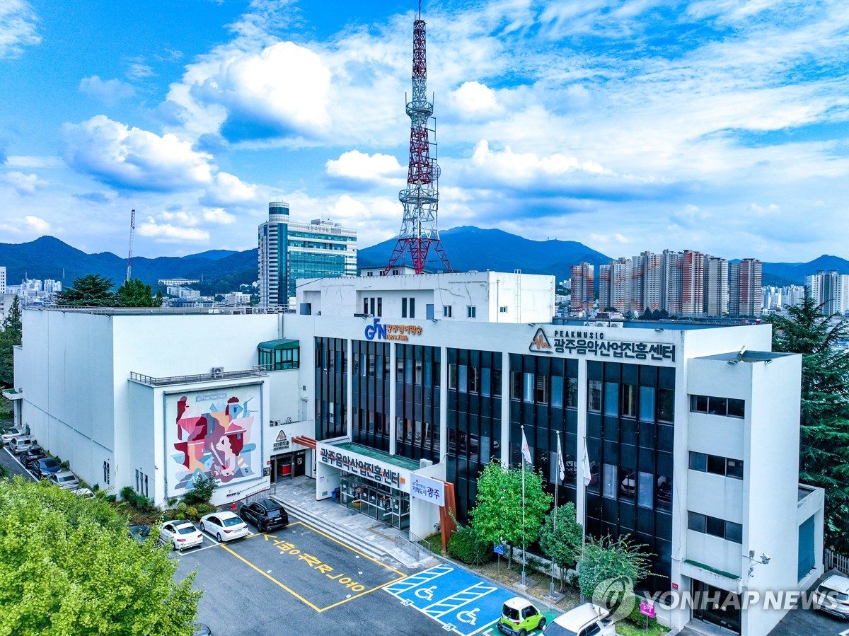 队报：遭恩里克纪律处罚！巴黎还将取消登贝莱的道德奖金