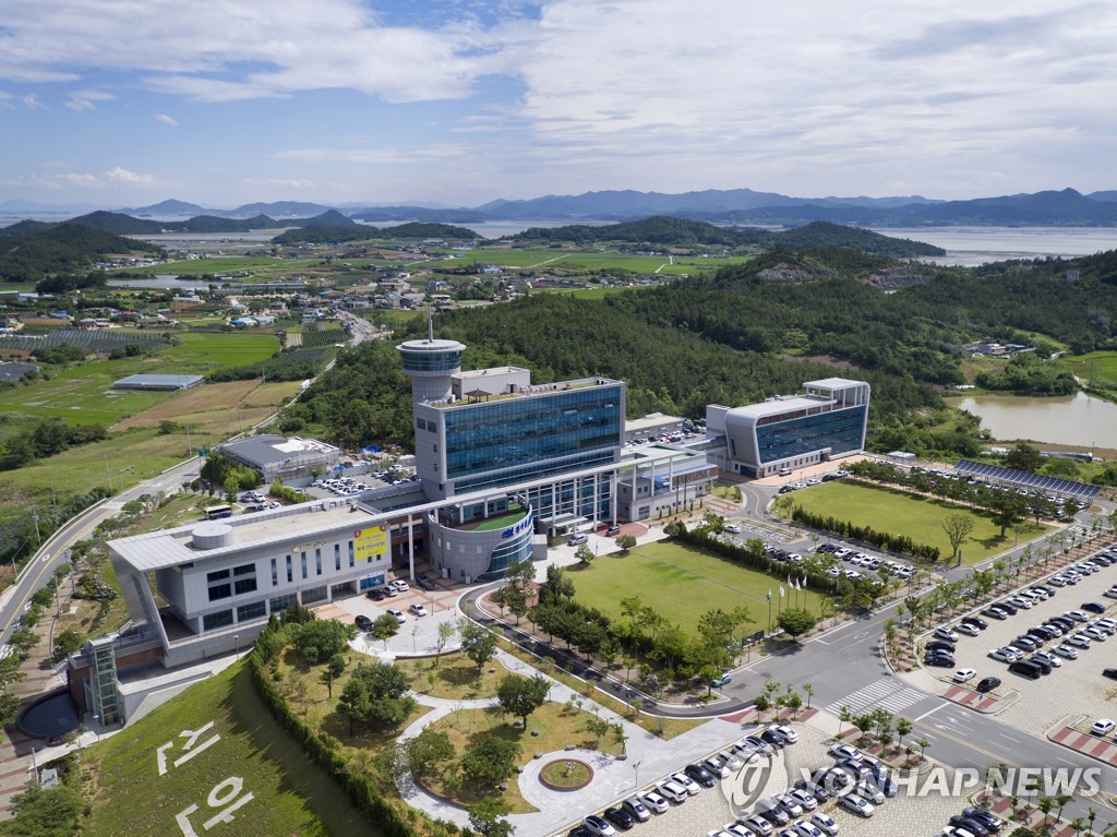 埃梅里：不确定拉姆齐与贝利能否出战，我认为奥纳纳能出场